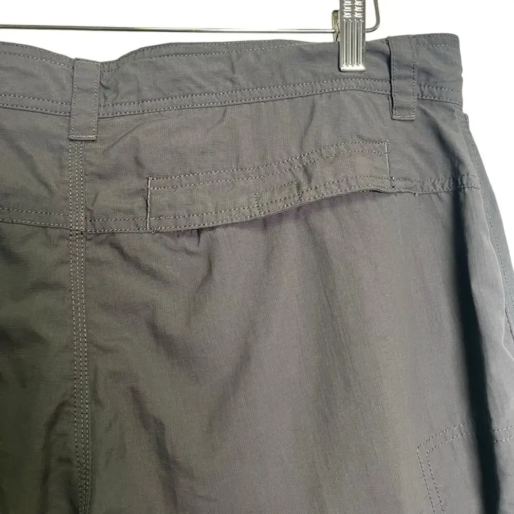 The North Face Outdoor Shorts Size 38 Black Gray 4 Pocket Hiking Camping Trails